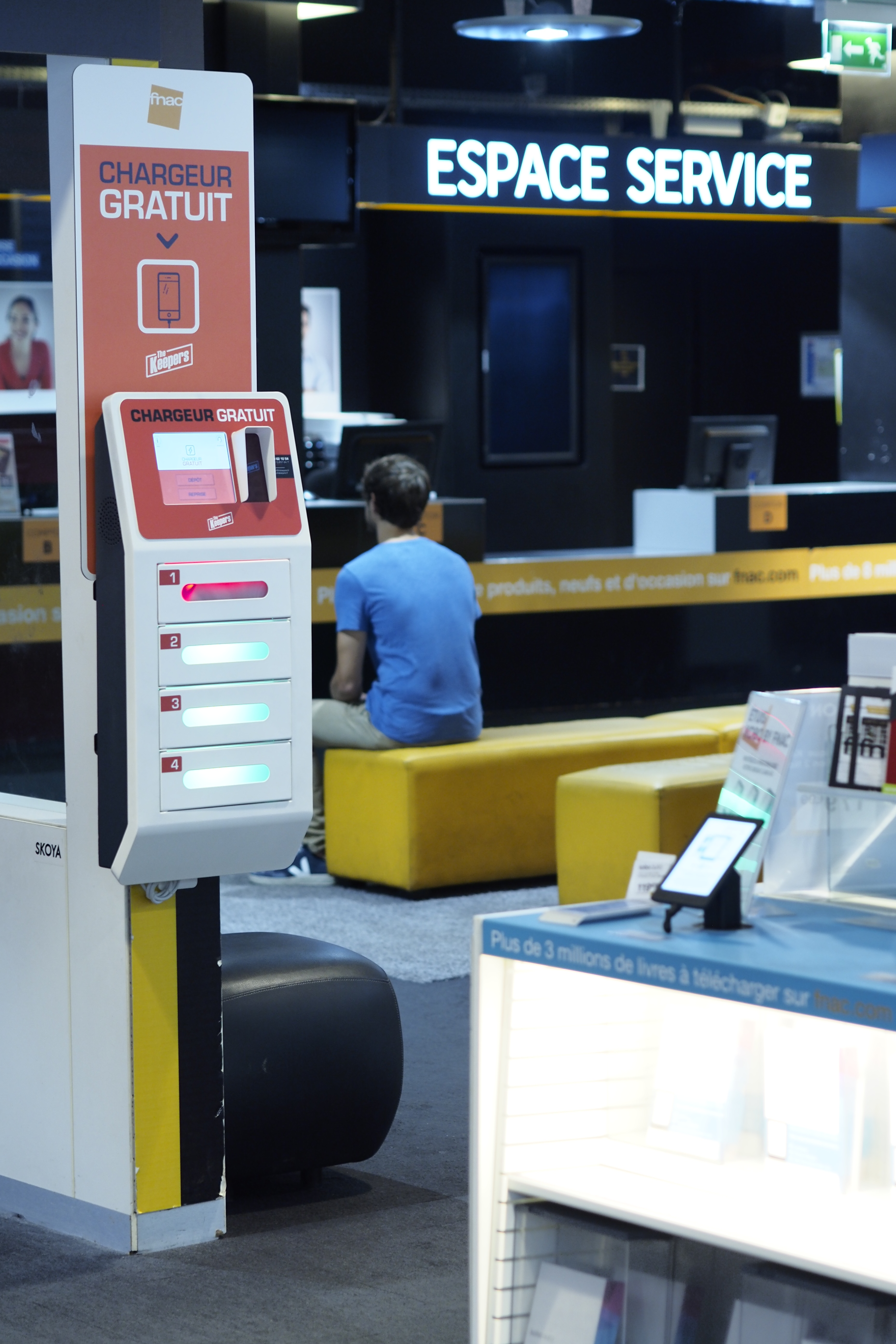 Phone charging station in large retail stores Phone charging station in large retail stores