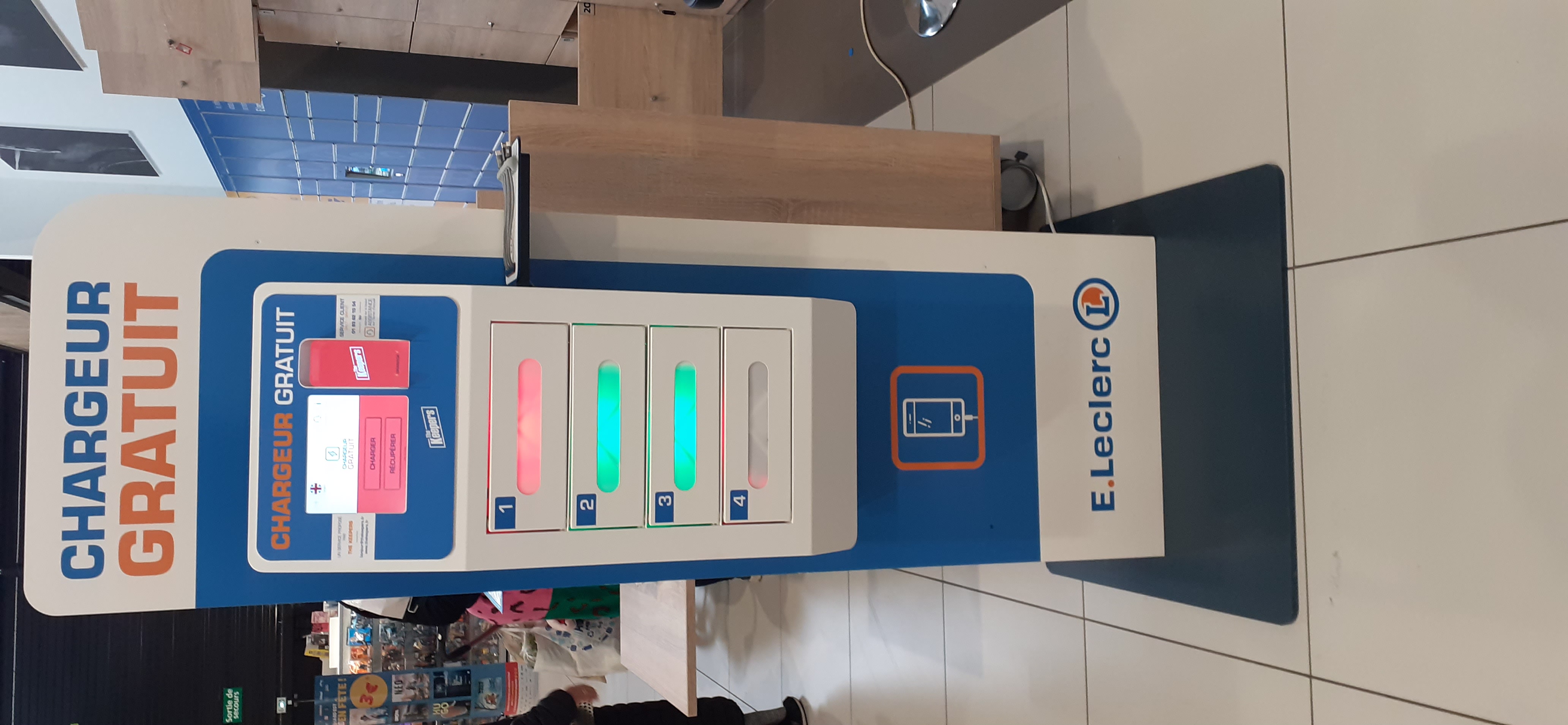 Phone charging lockers - E.Leclerc Phone charging lockers - E.Leclerc